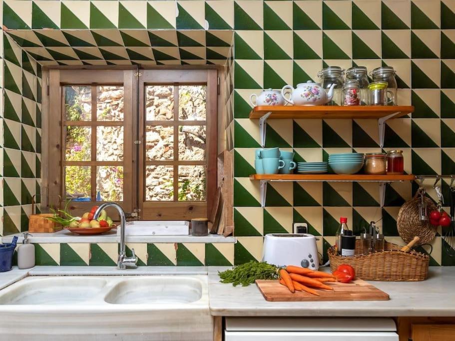Preciosa Casa Rural En El Centro De Peratallada Exteriör bild